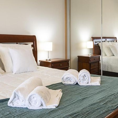 Miral 2 - Beach Front Apartment With Pool 쿼테이라 외부 사진