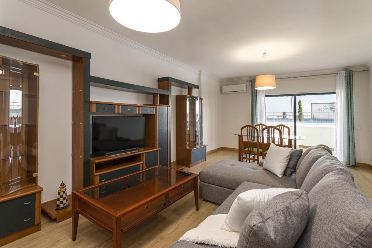 Miral 2 - Beach Front Apartment With Pool 쿼테이라 외부 사진