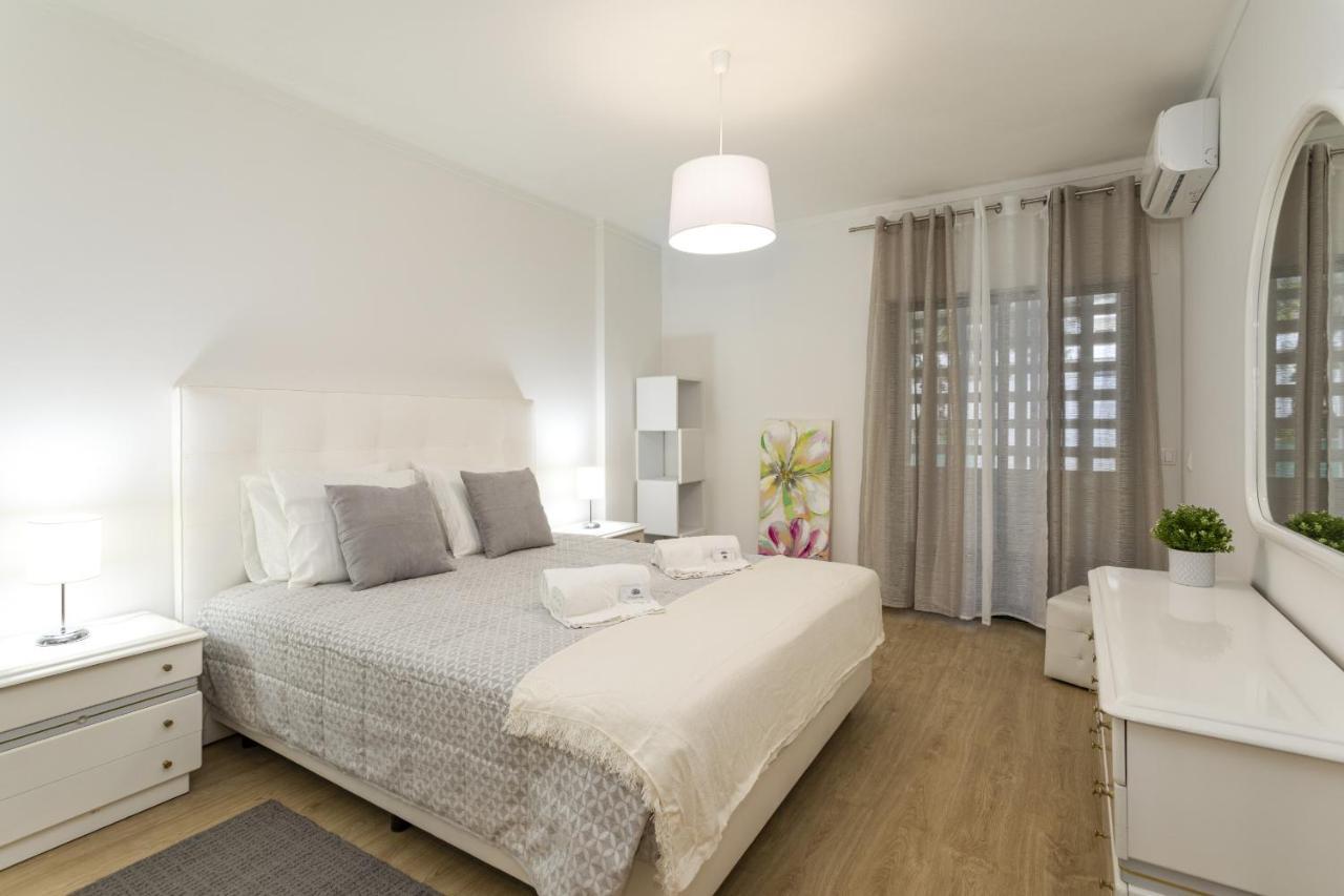 Miral 2 - Beach Front Apartment With Pool 쿼테이라 외부 사진