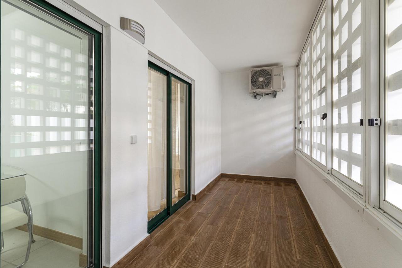 Miral 2 - Beach Front Apartment With Pool 쿼테이라 외부 사진
